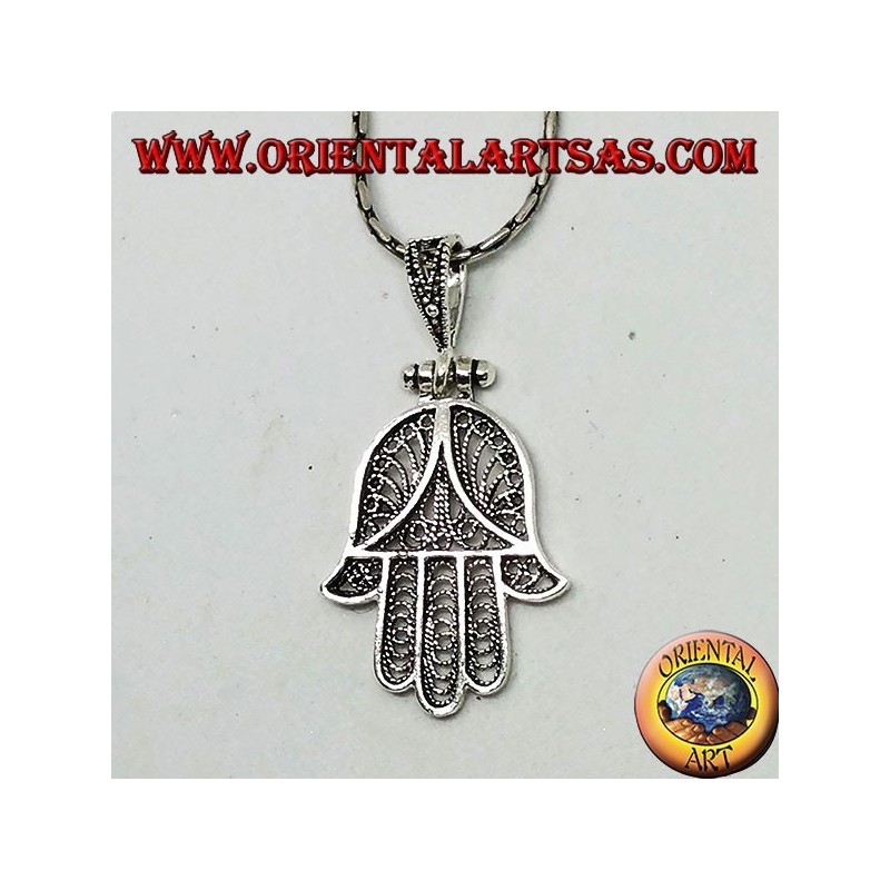 Ciondolo in argento,  mano di Fatima  o di Miriam Hamsa a filigrana