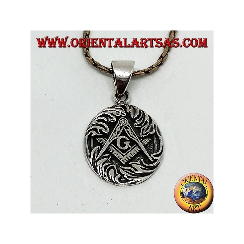 Pendentif en argent la boussole carrée et superposée avec G, symbole de la maçonnerie