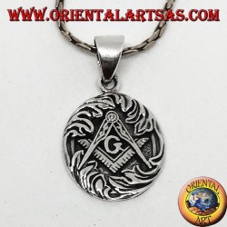 Pendentif en argent la boussole carrée et superposée avec G, symbole de la maçonnerie