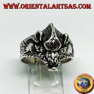 Anello in argento con testa di cinghiale