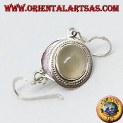 Pendientes de plata con piedra de luna ovalada (adularia)