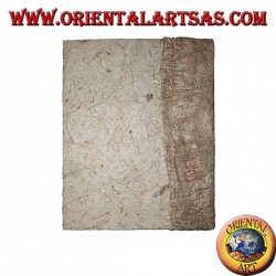 Telefonbuch in Baumrinde mit Bleistift im Kofferraum, 14 cm