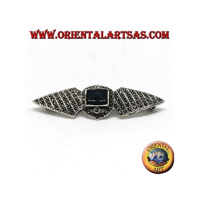 Silver brooch with marcasites and rectangular onyx
