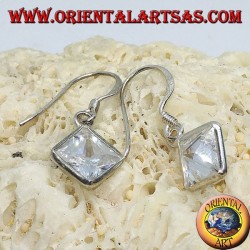 Pendientes de plata con circonitas rombo.