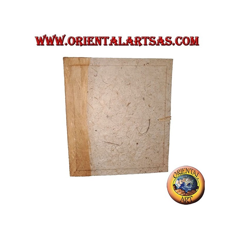 Álbum de fotos en corteza de árbol con cierre, 27 cm.