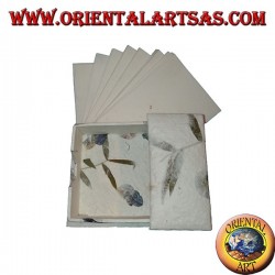 Porte-cartes en papier de riz et pétales de fleurs avec dépliant