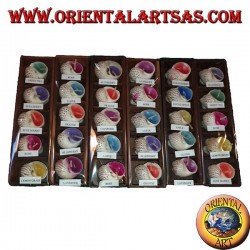 Set of 5 scented candles in the shell with various assorted flavors