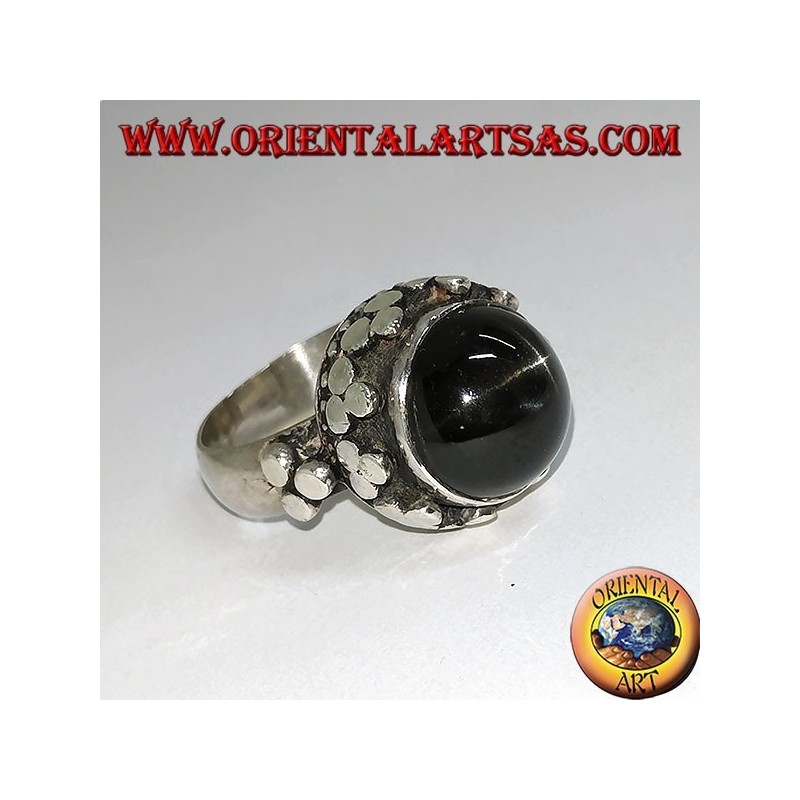 Anello in argento stile imperiale alto con Black Star incastonata