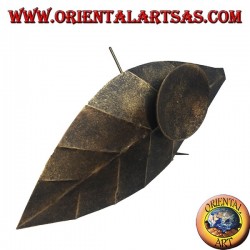 Wrought iron candle holder, ant ferrying machine on the leaf