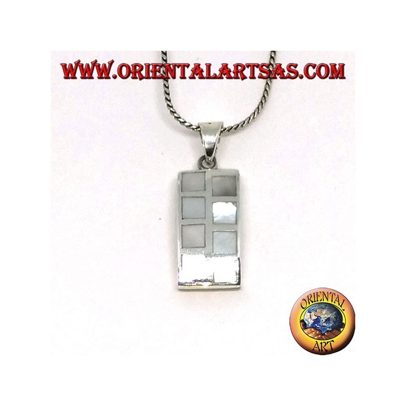 Pendentif en argent rectangulaire avec huit carrés de nacre alternés