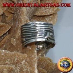 Boucle d'oreille en argent avec bande de vagues