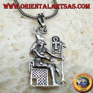 Pendentif en argent du dieu Horus assis sur le trône