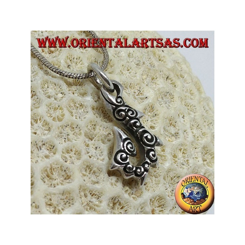 Silver pendant, HEI Matau fish hook typical of the Hawaiian Islands