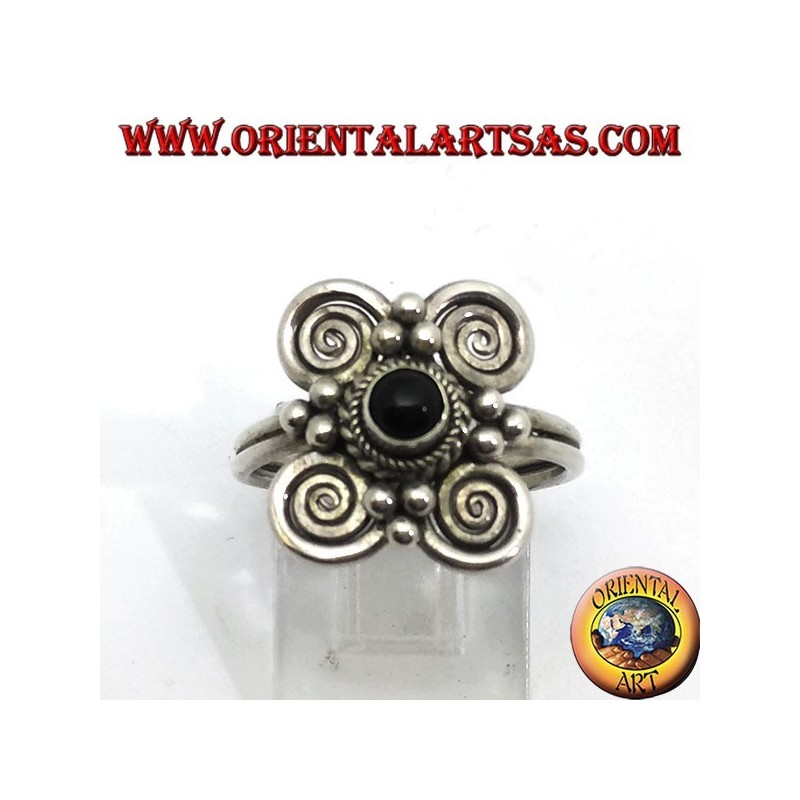 Silver ring with round onyx and 4 spirals around