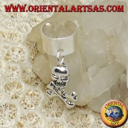 Ohrstulpe in Silberband mit Anhänger-Totenkopf