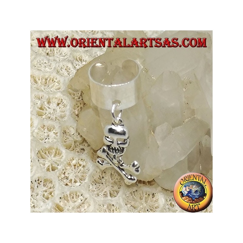 Boucle d'oreille en argent avec tête de mort