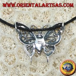 Colgante de plata de una mariposa con dos ganchos para collar.