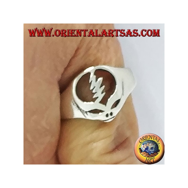 Silver ring, alien skull