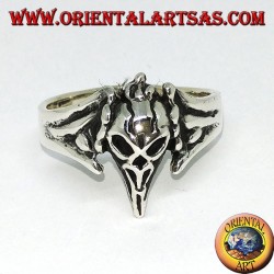 Silberring mit dem Krähenschädel