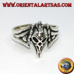 Silberring mit dem Krähenschädel