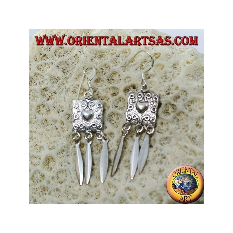Orecchini in argento a scudo con il cuore e pendenti