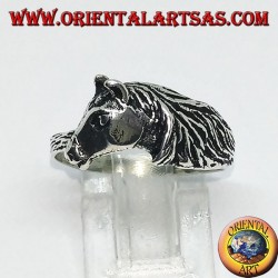Bague en argent d'une tête de cheval avec une crinière