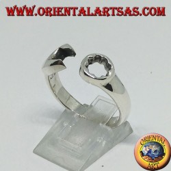 Bague en argent en forme d'anneau clé et fourchette combinées avec un mécanicien