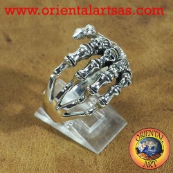 hand ring with skulls