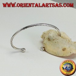 Steifes Armband aus Silber, rund mit Wellen graviert von Hand graviert