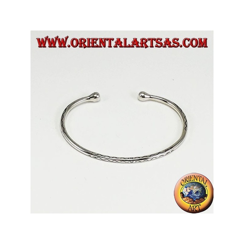 Bracelet rigide en argent, rond gravé d'ondes gravées à la main