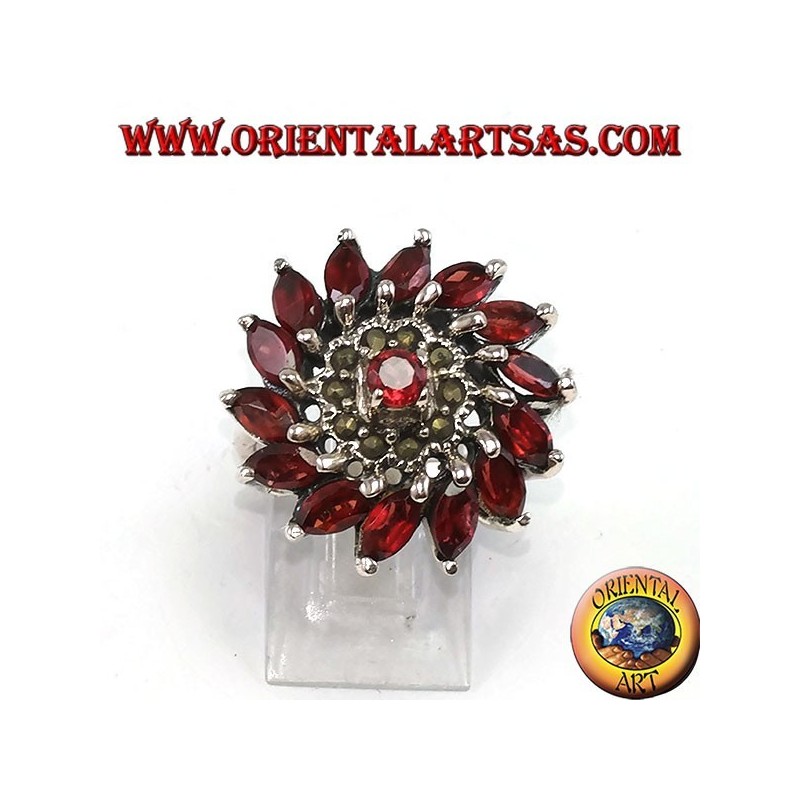 Round pinwheel ring in silver with 14 natural garnet beads