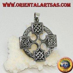 Pendentif en argent, croix celtique avec Odin gungnir
