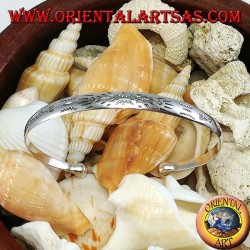 Steifes Silberarmband, graviert mit handgefertigtem Maori