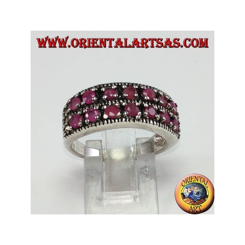 Bague en argent avec deux rangées de rubis ronds