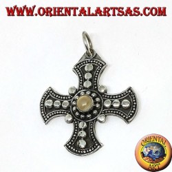 Pendentif en argent, croix celtique avec pierre de lune adularia