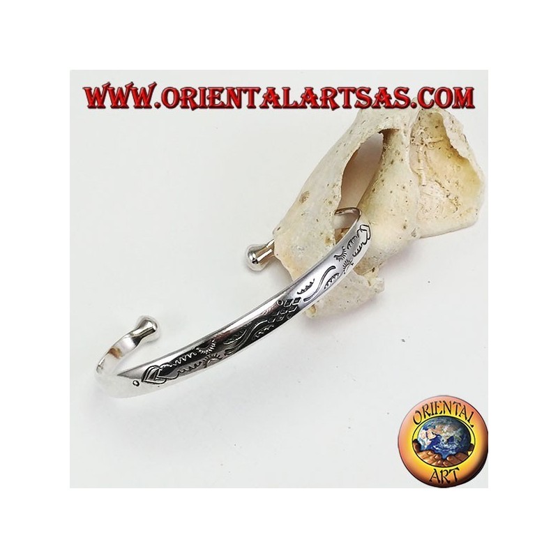 Rigid bracelet in silver, with Balinese handmade engravings