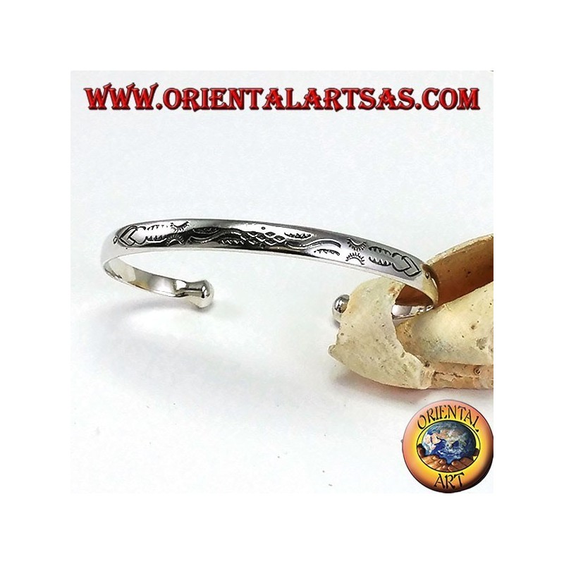 Steifes Armband in Silber mit balinesischen handgefertigten Gravierungen