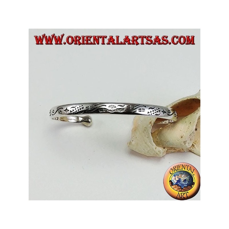 Bracelet rigide en argent, étoiles et nuages gravés à la main