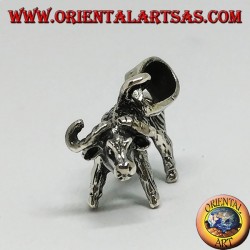 Pendentif en argent d'un buffle