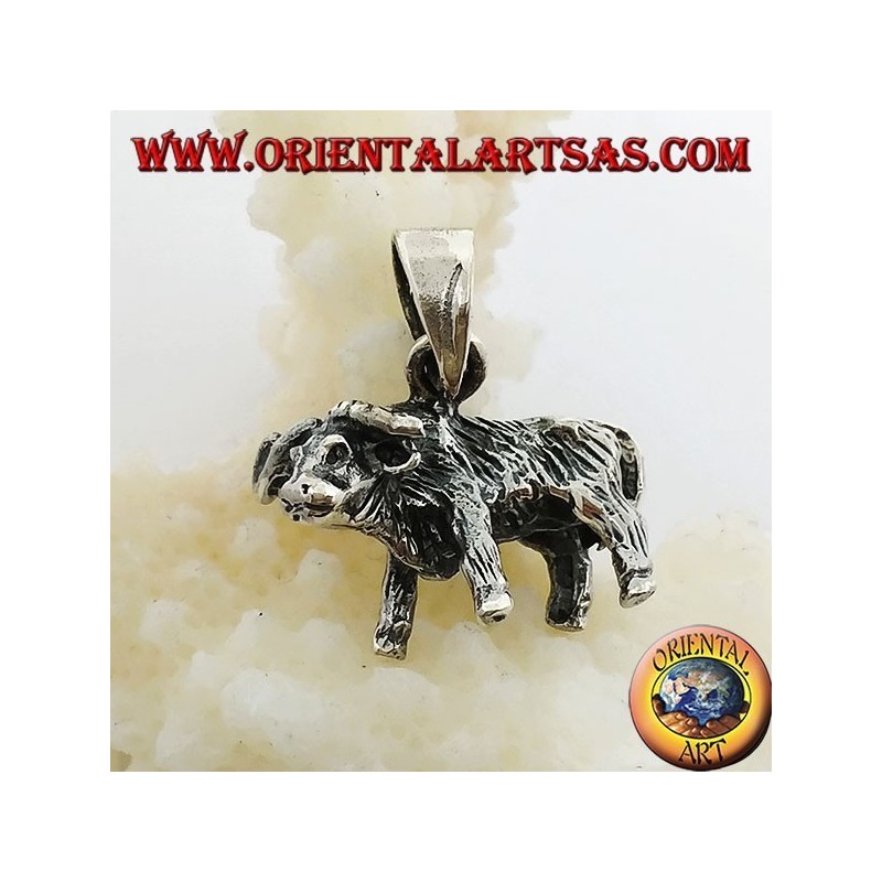Pendentif en argent d'un buffle