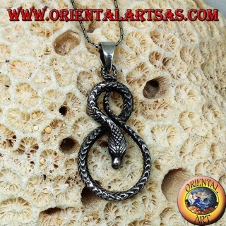 Pendant in silver snake twisted in the shape of eight