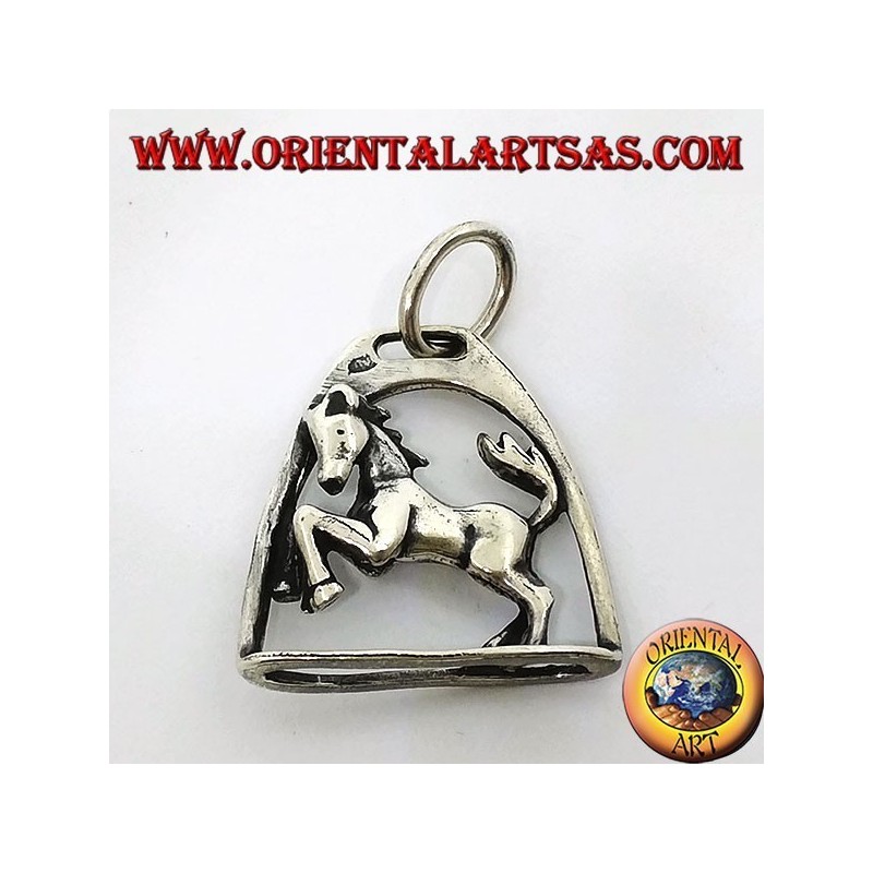 Silver pendant horse rampant under the arch