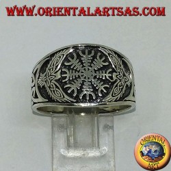 Bague en argent avec un tissage aegishjalmur et celtique sur les côtés