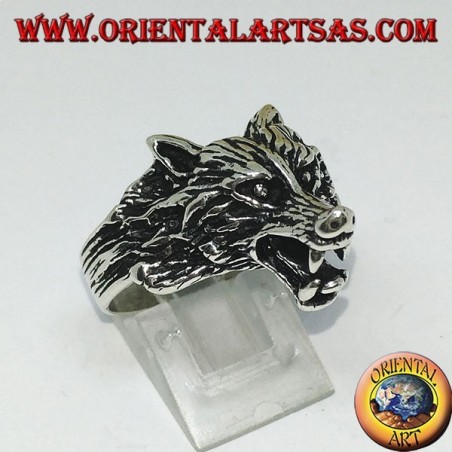 Anello in argento, testa di lupo che ringhia