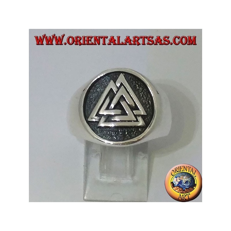 Silberring mit dem Siegel aus Valknut-Knoten von Odin