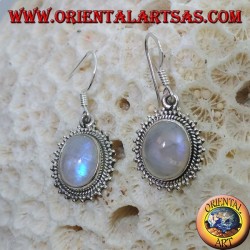 Boucles d'oreilles en argent avec Labradorite arc-en-ciel ovale entourée de points