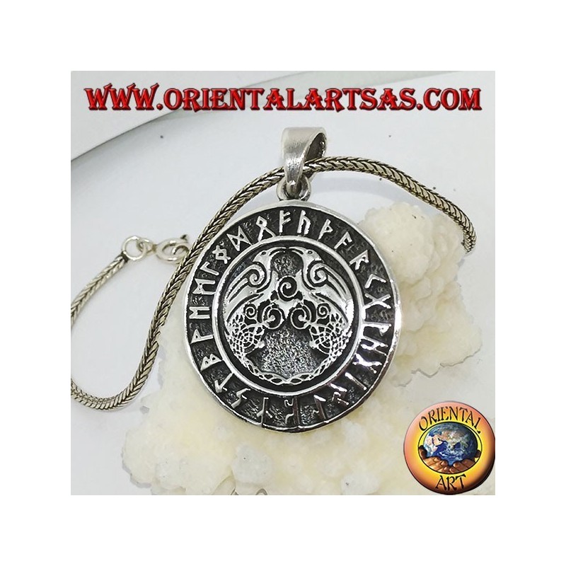 Pendentif en argent Huginn et Muninn (les corbeaux d'Odin) avec les runes autour