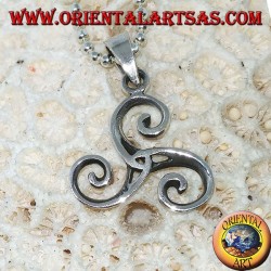 Triskele Silberanhänger, Triskell, Triskelion mit Tyronenknoten in der Mitte