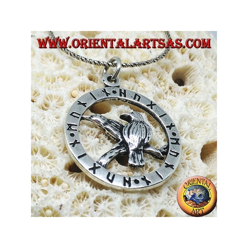 Ciondolo in argento i corvi di Odino Huginn e Muninn   circondatto da rune