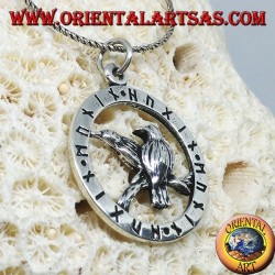 Pendentif en argent pour les corbeaux d'Odin Huginn et Muninn entourés de runes